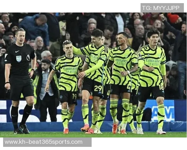 英超篮球深度解析成都篮球队阵地战战术与执行力的全面剖析