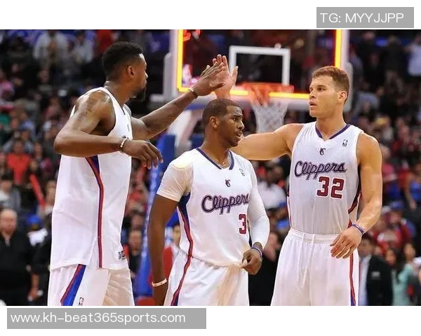 重庆排球队技术变革引发热议全新战术与训练模式助力球队崛起